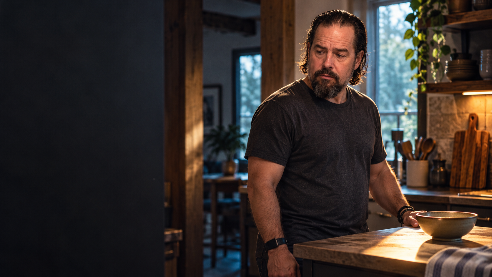 Illustrated scene of Keith at his kitchen counter beside a bowl.